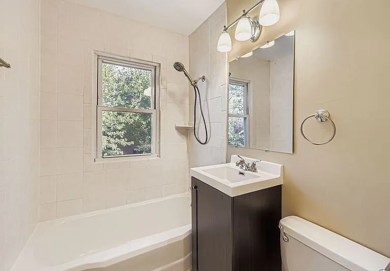 16855 Sayre Ave — Photo 16