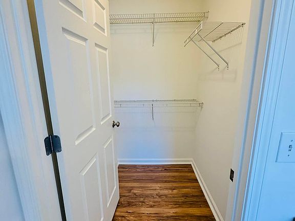 Walk in Closet
