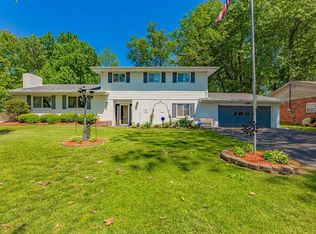 717 Maple Ln, Newburgh, IN 47630