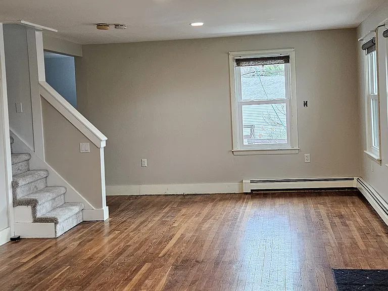 49 Jaffrey Rd — Photo 6