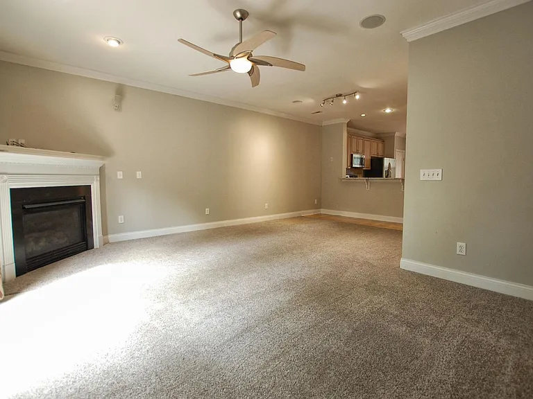 921 Sharkey Ln — Photo 14