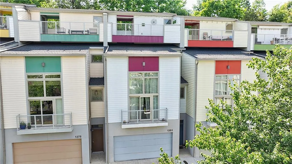 2 bed, 2.5 bath, 1984 sqft, $3,600 — Photo 1