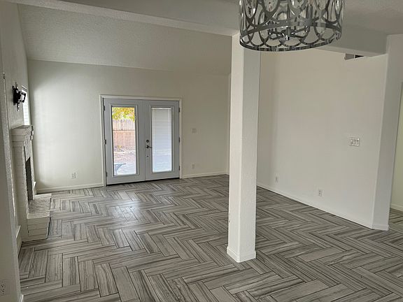 4th image of 8020 Argyle Ave NE