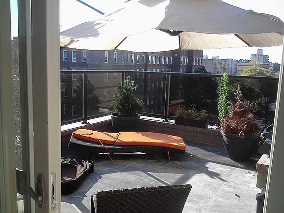5th image of 1686 E 19th St #6