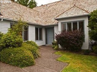 1565 Bedford Ct, Lake Oswego, OR 97034