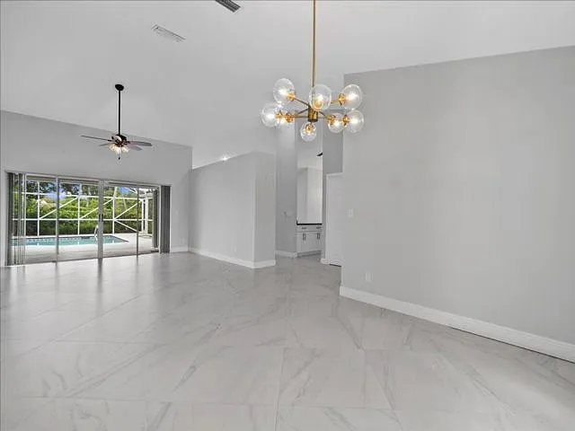 15575 Woodmar Ct — Photo 18