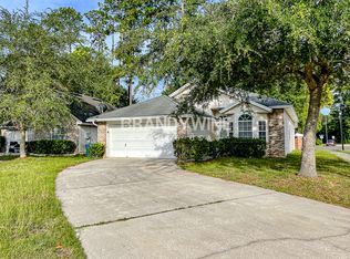2998 Bessent Rd, Jacksonville, FL 32218