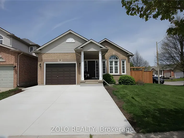 29 Summers Dr — Photo 2