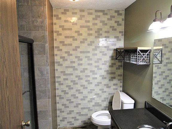 5th image of 6008 Oakridge Dr