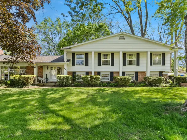 4561 Broughton Dr, Bloomfield Hills, MI 48301