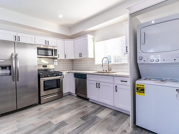 Kitchen; ALL BRAND NEW APPLIANCES