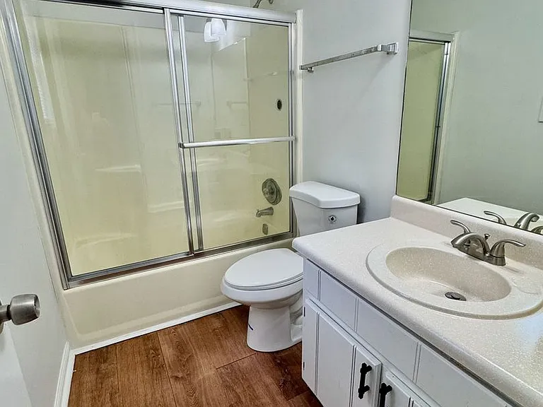 4044 Woodbridge Ct — Photo 11