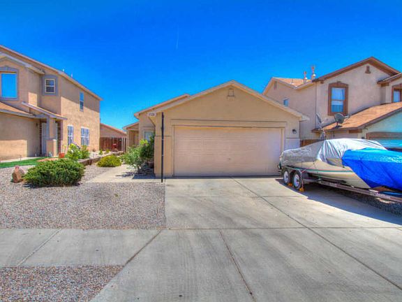 3rd image of 1326 Arroyo Hondo St SW