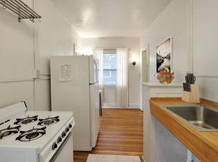 194 Summit Ave APT 215, Saint Paul, MN 55102
