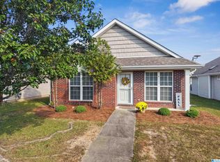 2219 Village Ln, Calera, AL 35040