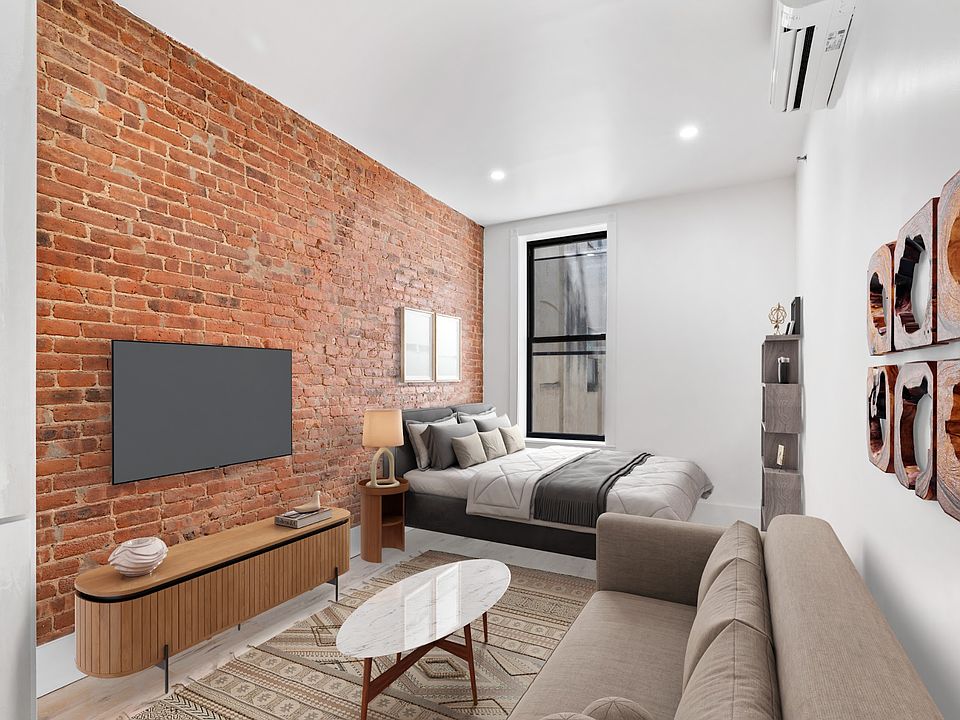 1st image of 208 E 116th St #4