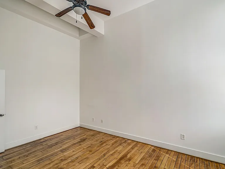 141 E Wythe St — Photo 30