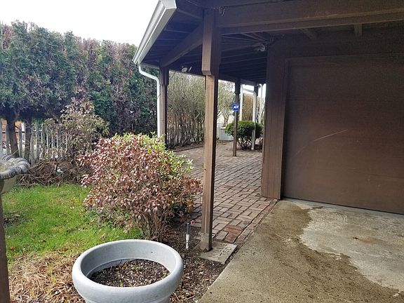 dt garage with brick walk