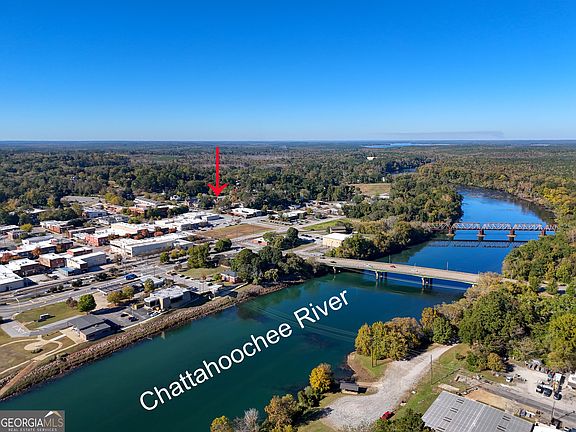 3rd image of 1007 4th Ave