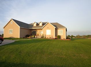 1155 La Hacienda Dr, Colby, KS 67701