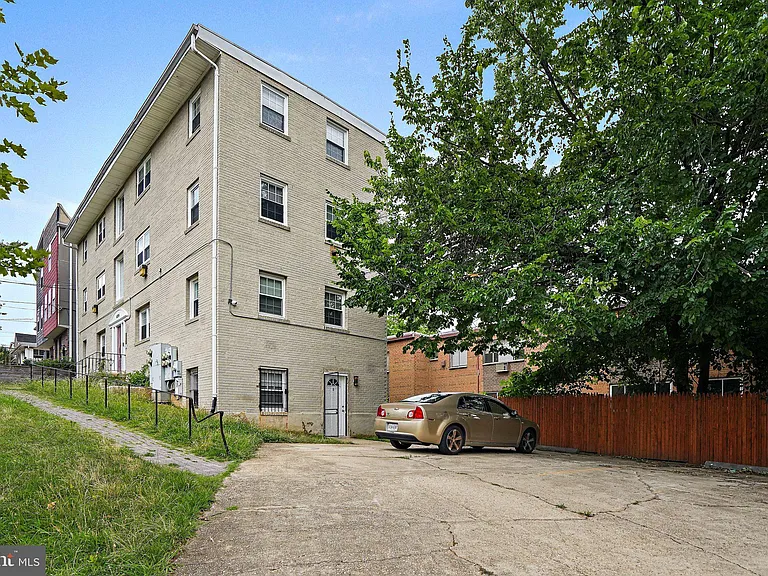 4274 Foote St NE #1 — Photo 10