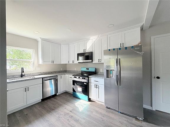 3rd image of 4 Edith Key St