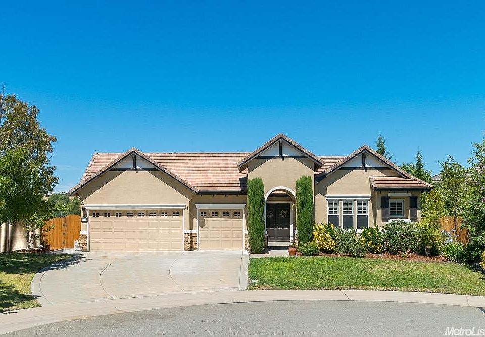1st image of 612 Bellarine Ct
