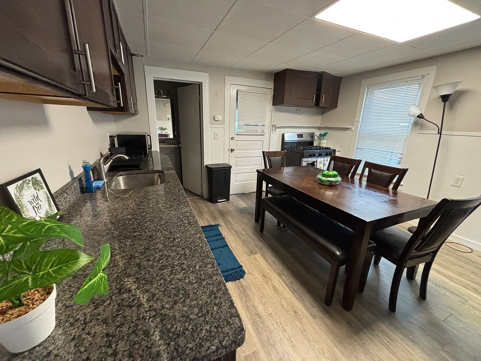6 bed, 1920 sqft, $4,500 — Photo 4