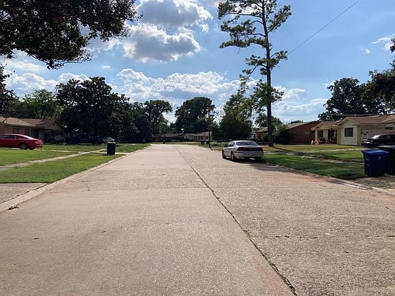 5th image of 429 Mayfair Dr