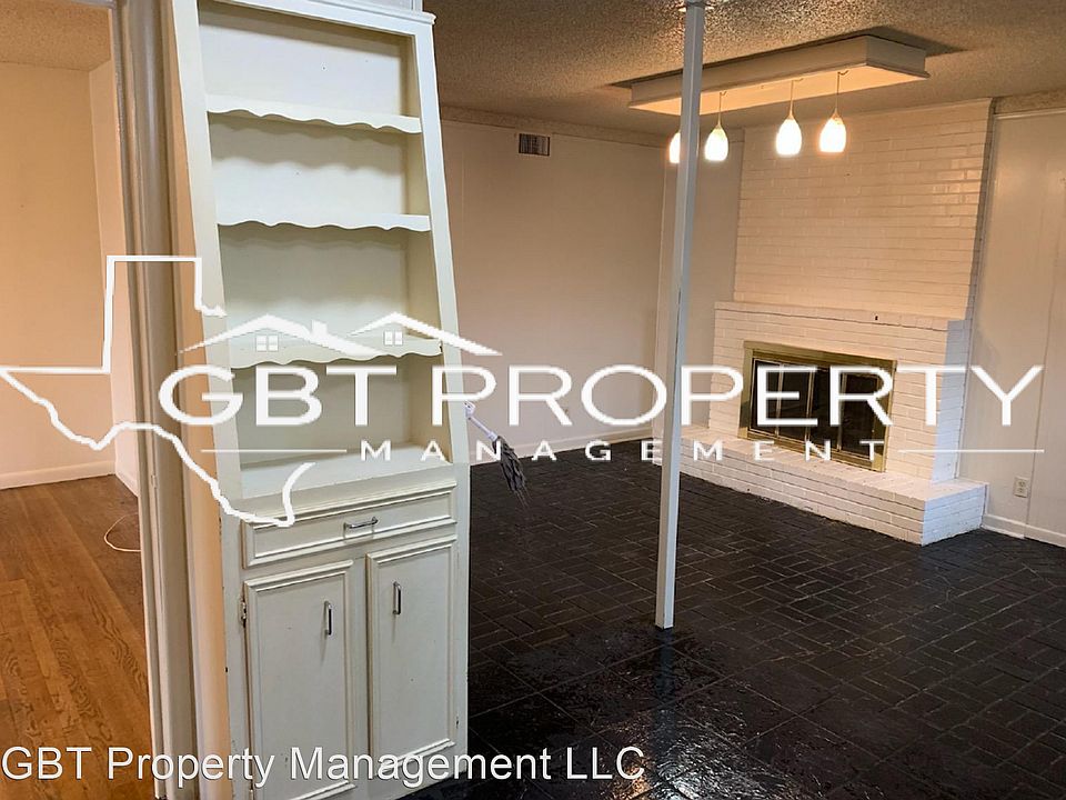 1st image of 1826 Sayles Blvd