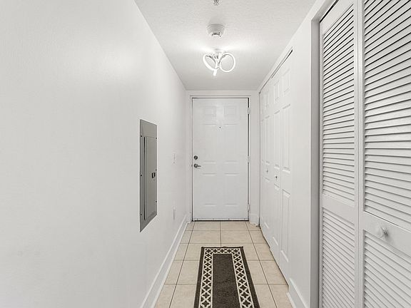 2nd image of 4180 W San Marino Boulevard #107