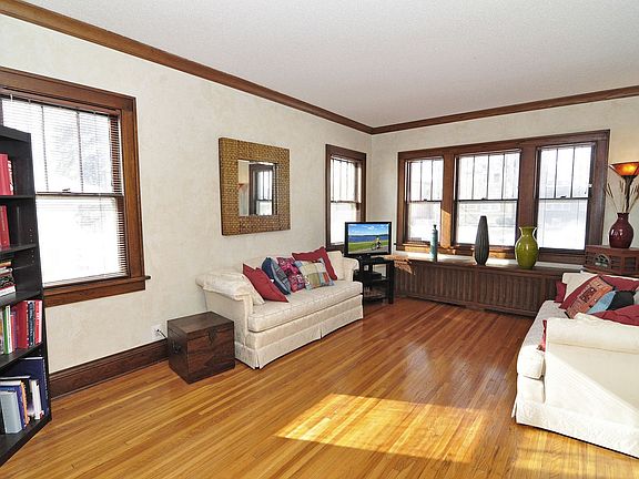 5th image of 3533 Pleasant Ave APT 2