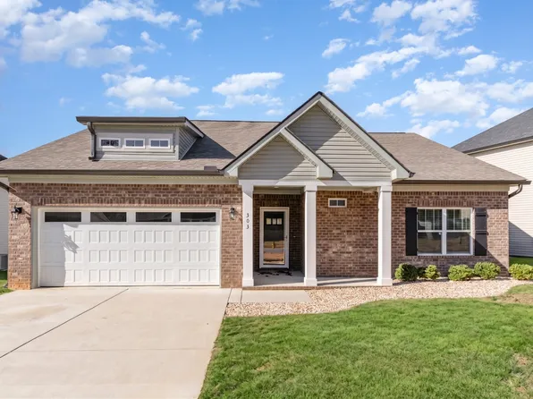 303 Wyburn Pl, Burns, TN 37029