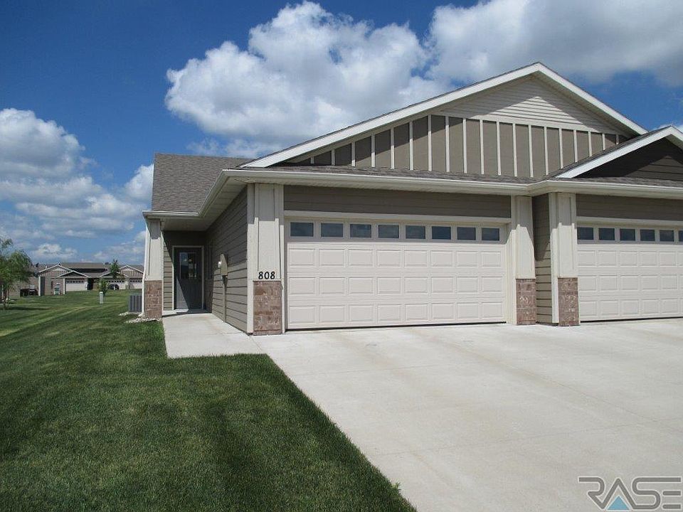1st image of 808 E El Dorado Ct