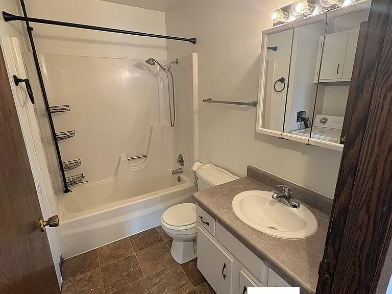 600 E Aspen Blvd #3 — Photo 8