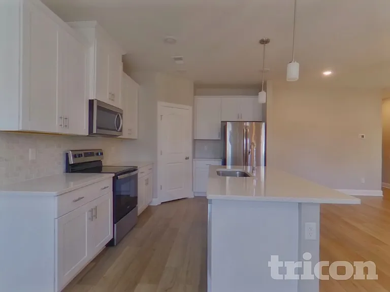 239 River Rd — Photo 4