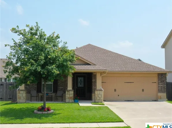 112 Buckskin Trl, Victoria, TX 77904
