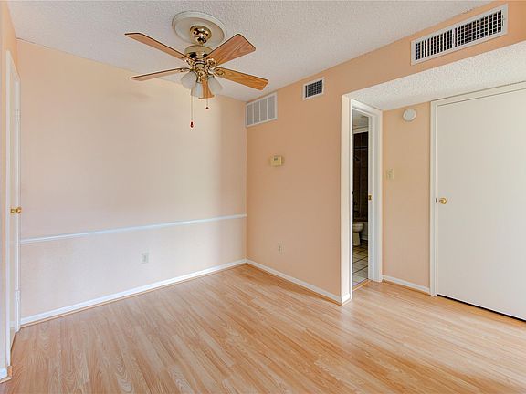 4th image of 2120 El Paseo St APT 619