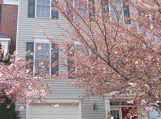 20579 Crestmont Ter, Sterling, VA 20165