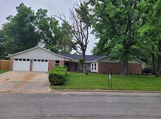 114 Meadowbrook St, Carthage, TX 75633