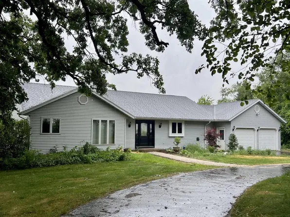 W1934 Potter ROAD, Burlington, WI 53105