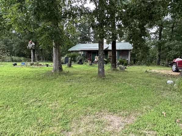 573 Tiger Bennett Rd, Hampshire, TN 38461