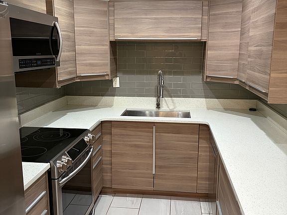 3rd image of 2883 S Osceola Ave APT B1
