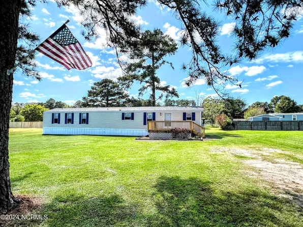 138 Gray Road, Newport, NC 28570