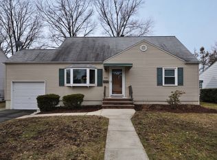 432 Inwood Rd, Linden, NJ 07036