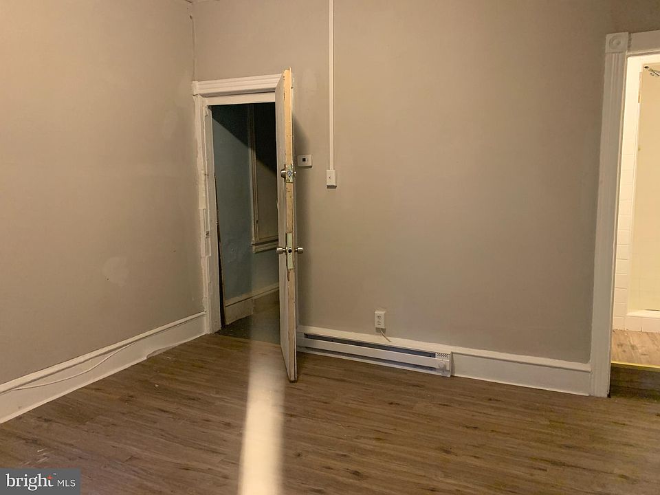 1st image of 6706 Woodland Ave APT 2