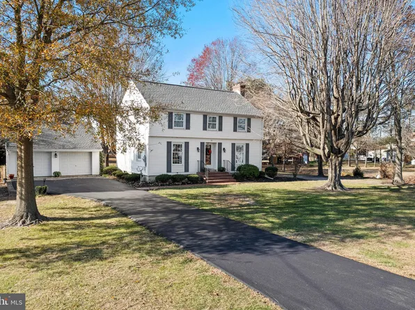 10 Hiresdale Ave, Mannington, NJ 08079