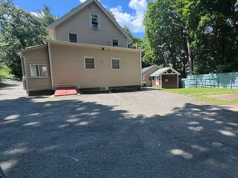 395 Bradbury St #2 — Photo 1