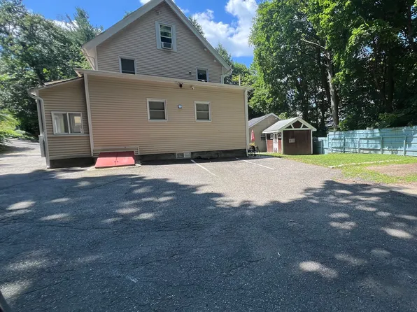 395 Bradbury St Unit 2, Naugatuck, CT 06770