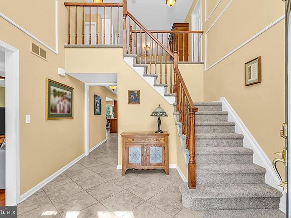 3rd image of 1388 White Spruce Dr